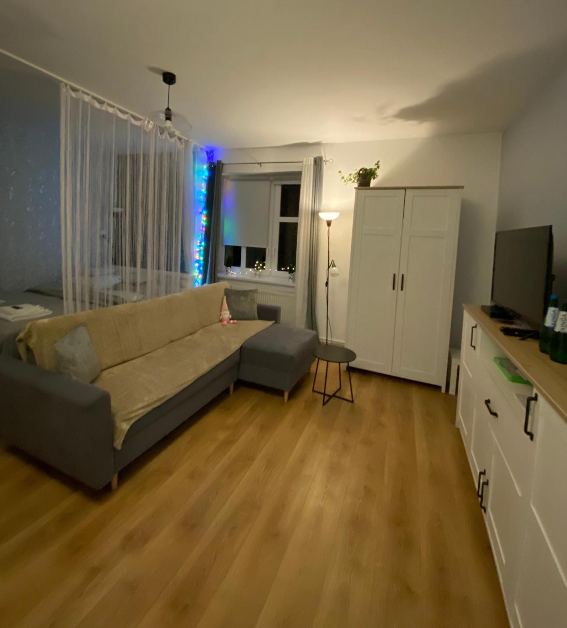 Apartament Czytelnia - Parking Gratis Познань Экстерьер фото